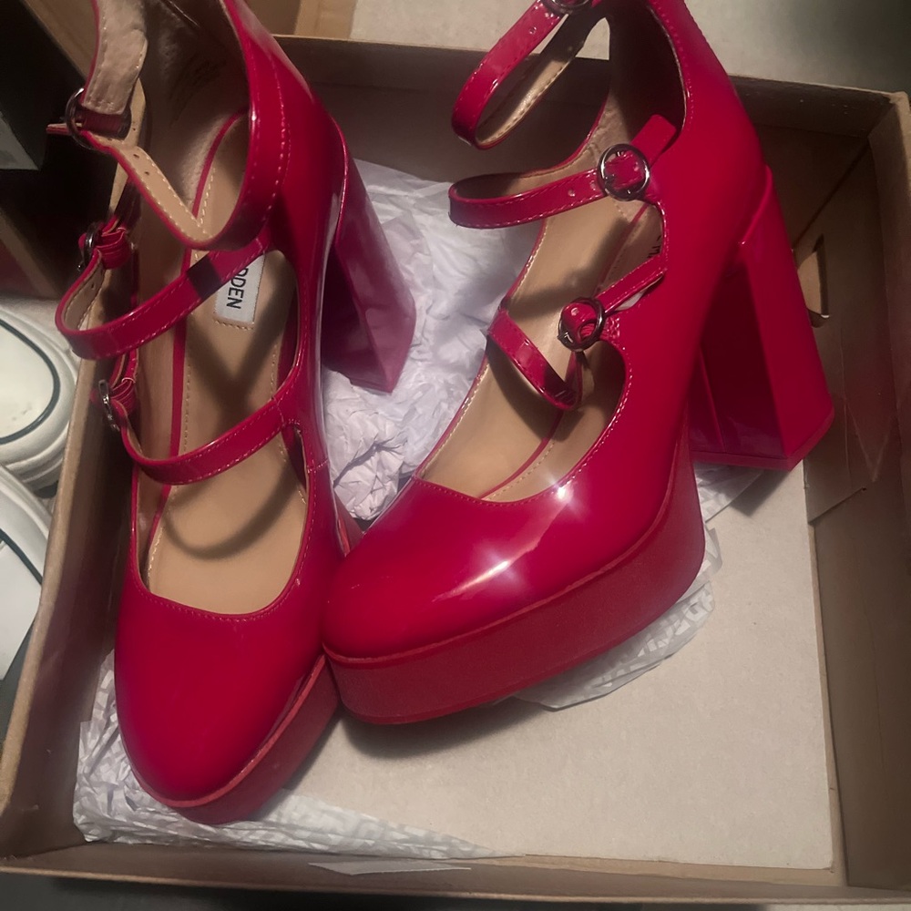 Steve Madden Bold Pink Triple Strap Heels